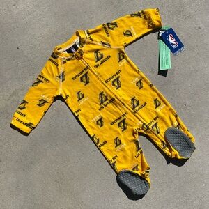 NWT Los Angeles LA Lakers Infant Raglan Zip-Up Coverall Onesie 3-6 Months NBA